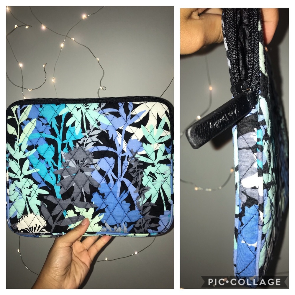 VERA BRADLEY 10.50” TECH SLEEVE IN CAMOFLORAL
